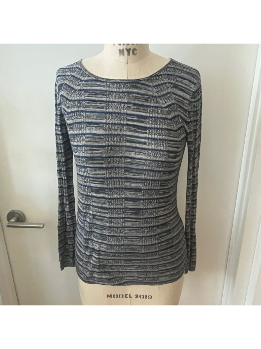 M.‎ PATMOS Striped Viscose Sweater Tee Size Small